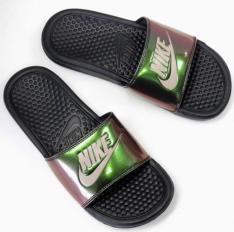 nike benassi slipper