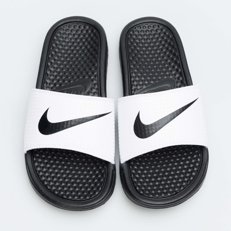 nike benassi changeable swoosh